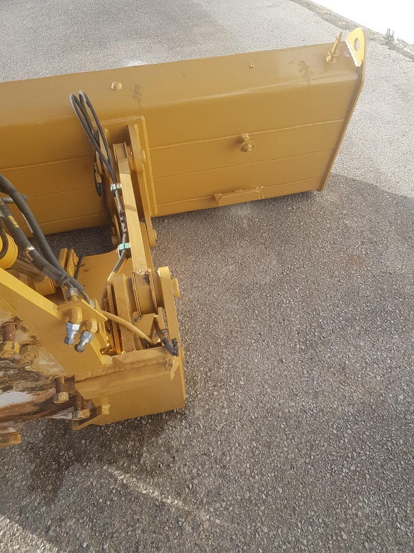 Lamina CATERPILLAR (7)